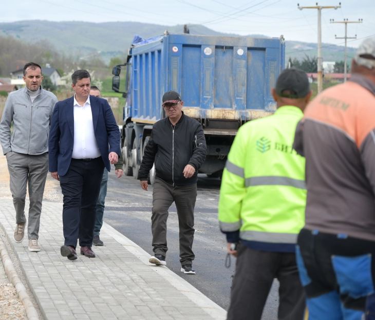 Комплетно реконструирана улицата „11“ во населеното место Кадино