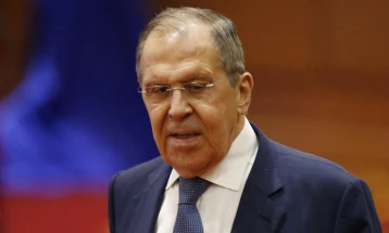 Lavrov mbërriti për vizitë dy ditore në Kinë