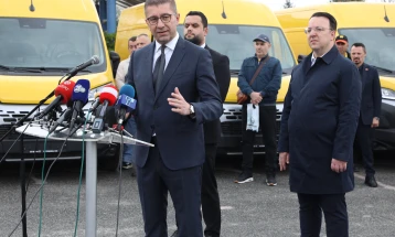 Мицкоски: Важна инвестиција, нов почеток - 100 нови возила за Пошта 