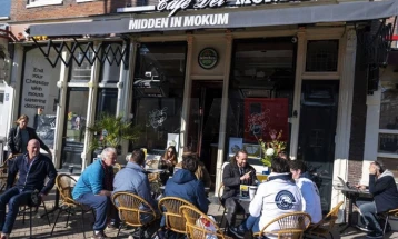 Клубови во Амстердам воведуваат месечна претплата од 24,50 евра поради помалиот интерес кај младите