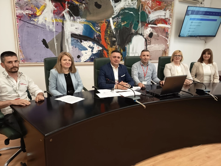 Јанчев: Кавадарци има отворени проекти од 19 милиони евра, презентирана веб-платформа со активности од сите сектори 