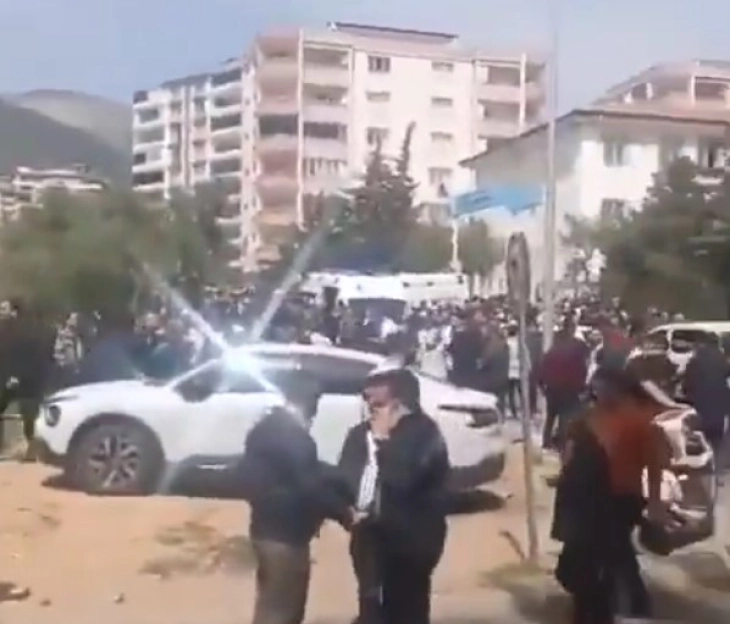 Çifçi: Nëntë persona, mes të cilëve tetë fëmijë, janë vrarë në një shkollë të mesme në qarkun turk Kahramanmarash