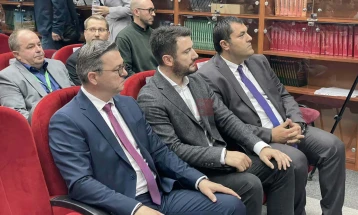 Трипуновски: Министерствата за земјоделство и економија утре ќе имаат заеднички состанок со увозниците на вештачки ѓубрива за носење конкретни мерки