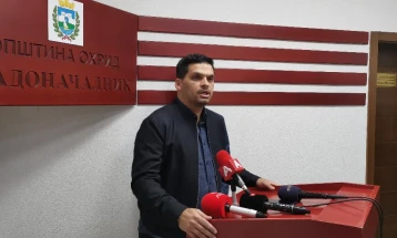 Пецаков: За десеттина дена почнува изградбата на катната гаража кај Градскиот пазар во Охрид