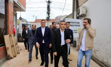 Хоџа: Продолжуваат инвестициите во комуналната инфраструктура во Чаир