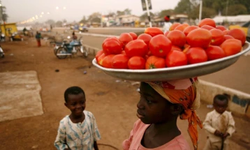 Në Gana janë shpëtuar 305 qytetarë nga Afrika Perëndimore, nga të cilët 113 fëmijë, në operacion kundër trafikimit me njerëz