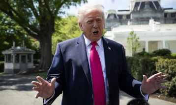 Trump says 'we are very close to deal' with Iran