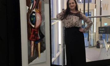 Македонска галеристка од Стокхолм за МИА: Најмногу ми недостигаат сонцето, македонското сирење, доматите...