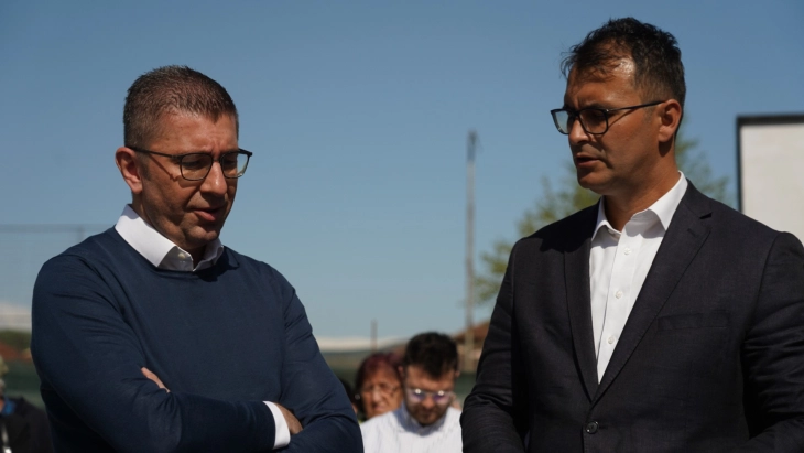 Екстрадиција за Груевски може да се бара откако би му било одземено правото на азил, вели Мицкоски