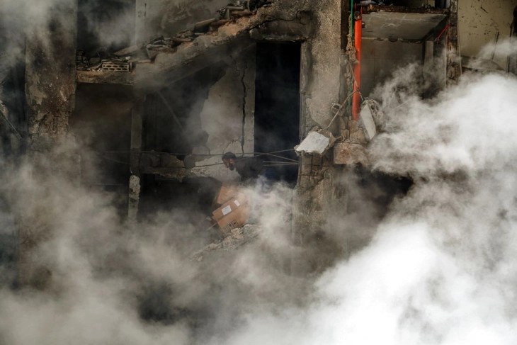 Во израелски напад врз либанскиот град Тир загинаа најмалку 13 луѓе