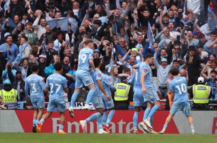 Ковентри се врати во Премиер лигата по пауза од 25 години