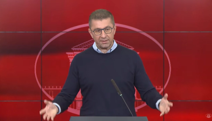 Mickoski: Pres që qyetarët në bullgari të zgjedhin kryeministët proevropian të fokusuar në marrëdhëniet e mira ndërfqinjësore, në vend që në marrëdhënie dypalëshe