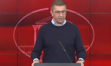 Мицкоски за кривичната пријава од СДСМ: Фокусиран сум на развојот на државата, партиите кои живеат во сопствените лаги ги разочаруваат граѓаните