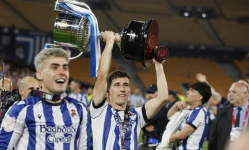 Real Sociedad clinch Copa del Rey while Napoli lose at home to Lazio