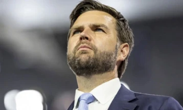 Трамп: Делегација на САД, предводена од Венс, во следните неколку часа ќе пристигне во Пакистан