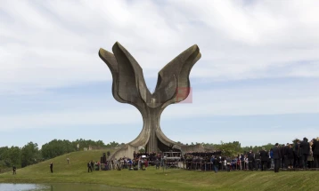 Шпанија наложи отстранување на усташките симболи од гробот на Макс Лубуриќ