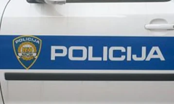 Десетици училишта во Загреб евакуирани поради закани со бомби