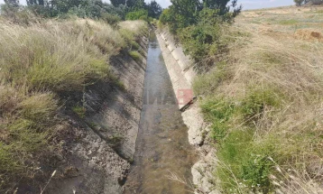 Се чисти левиот магистрален канал за системот за наводнување Калиманци, вода ќе стаса и до карбинското село Аргулица
