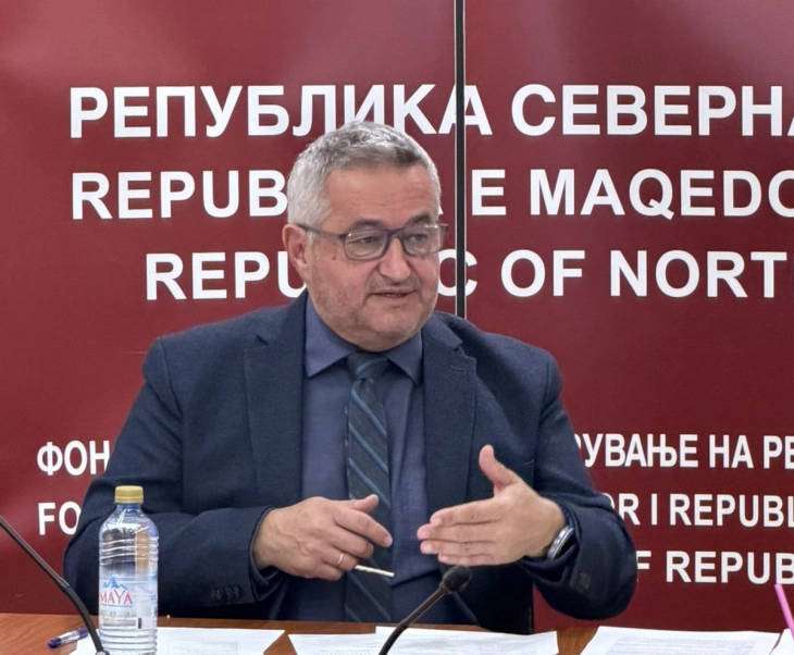 Клековски: Се разгледуваат можности за здравствено осигурување на лица под 18 години, за доставувачите на храна и за т.н. „фриленсери“