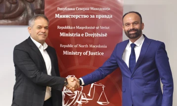 Средба Шасивари - Османи: Законот за употреба на јазиците мора доследно да се спроведува во сите институции0