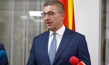 Kryeministri Mickoski në inaugurimin e Çarshisë së vjetër të rikonstrukuuar në Gjevgjeli