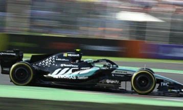Волф: Антонели делува како искусен возач