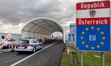 Австрија за уште шест месеци ги продолжува граничните контроли со Чешка, Словачка, Унгарија и Словенија